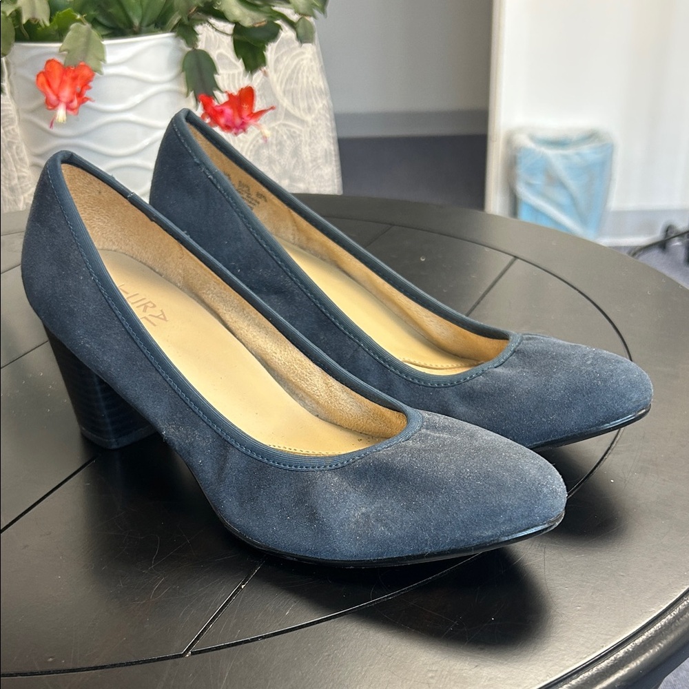 Naturalizer Navy Naomi Suede Mid Heel Pumps 7.5